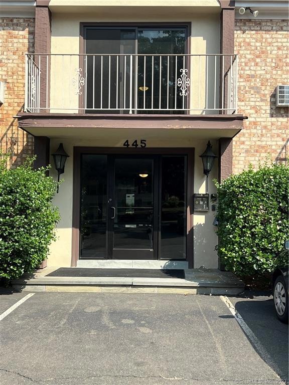 445 Hope St unit 13, Stamford, CT 06906 - photo 1