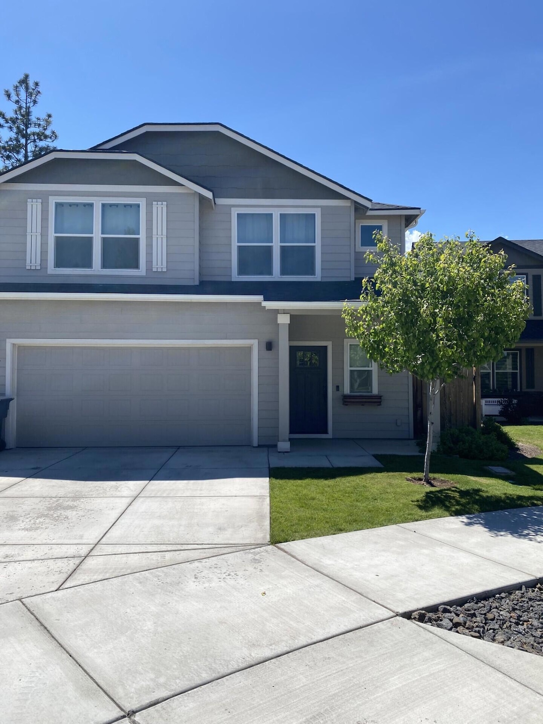 715 N Roundhouse Ct, Sisters, OR 97759 - photo 1