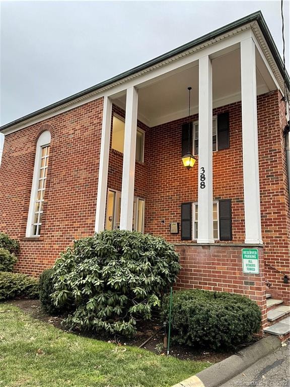 388 Courtland Ave unit B5, Stamford, CT 06906 - photo 1