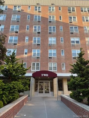 Sadore Lane Gardens unit 1A, Yonkers, NY 10710 - photo 1