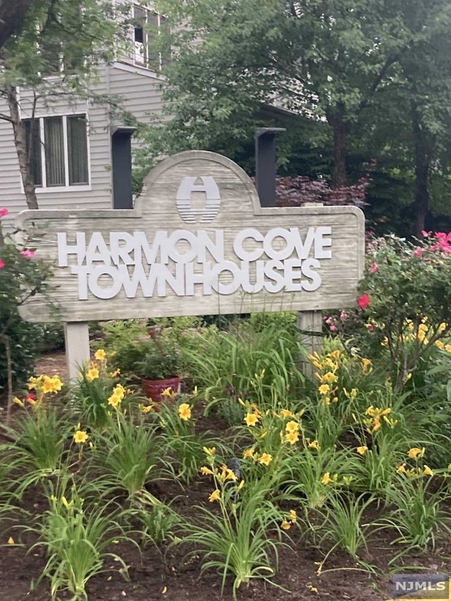 715 Mainsail Ln unit 6A, Secaucus, NJ 07094 - photo 1