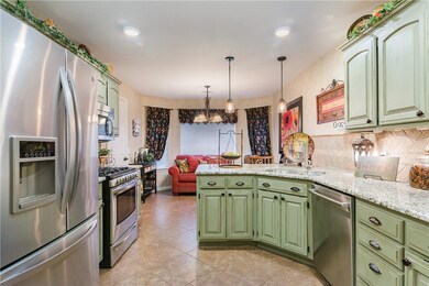 400 Coachlight Dr, Bentonville, AR 72712 - photo 2