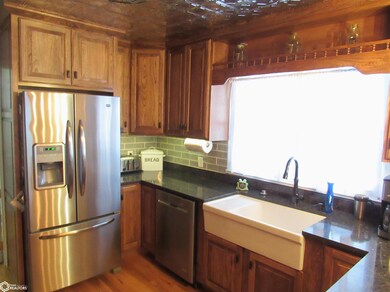 1106 E Franklin St, Bloomfield, IA 52537 - photo 7