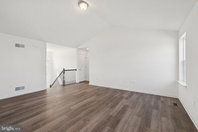 625 Ripple Dr unit 187, Hanover, PA 17331 - photo 6