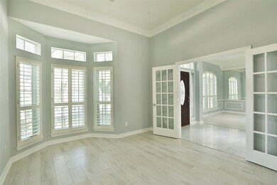 8619 Concerto Cir, Houston, TX 77040 - photo 3