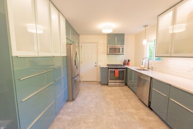 1732 Auburn Ave NE, Grand Rapids, MI 49505 - photo 3