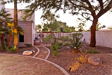 10729 N 75th-10
