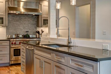 1524 Barrington Rd, Columbus, OH 43221 - photo 7