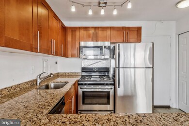 Jefferson House unit 102, Washington, DC 20037 - photo 7