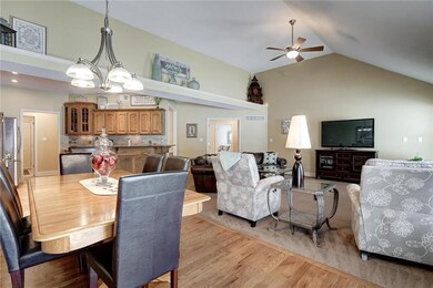 4383 SW Creekview Dr, Lees Summit, MO 64082 - photo 6