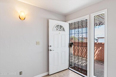 04-Entryway