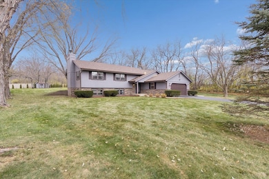 4761 Huxley Dr, Rockford, IL 61101 - photo 3