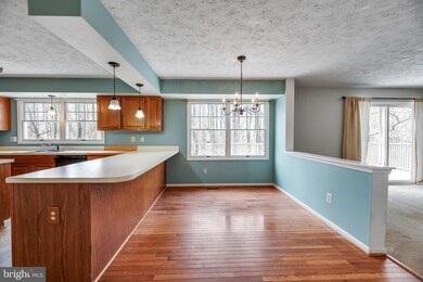 6314 Oaklyn Ct, Dunkirk, MD 20754 - photo 4