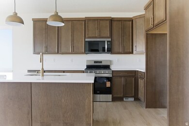 1159 E Blackfeet Dr unit 522, Eagle Mountain, UT 84005 - photo 5