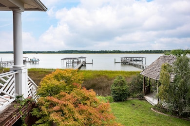 2076 Willbrook Ln Mount-large-008-100-KL