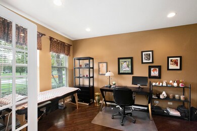 3950 Georgetown Cir, Algonquin, IL 60102 - photo 2