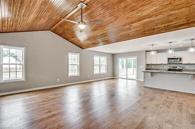 1783 Ashbrook View Ln, Asheboro, NC 27205 - photo 3