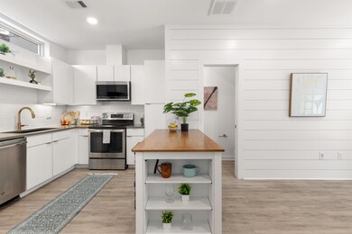 5924 S Congress Ave unit 85, Austin, TX 78745 - photo 5