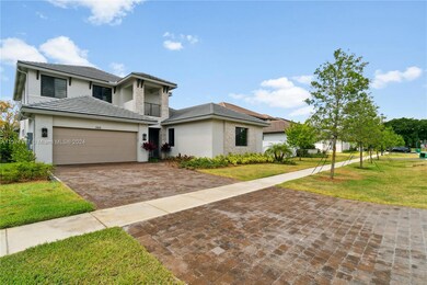 13070 Addilyn Ct, Davie, FL 33325 - photo 2