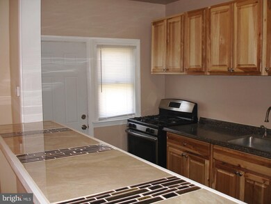 122 N Monastery Ave, Baltimore, MD 21229 - photo 7