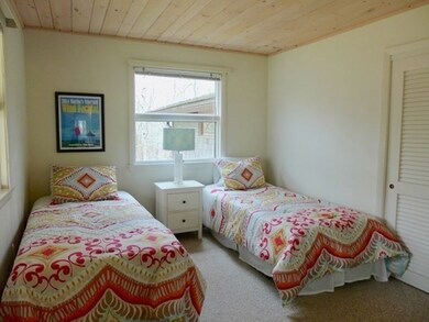 40 Summer Cir, West Tisbury, MA 02575 - photo 6