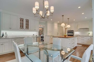 eat in kitchen