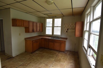 505 W Marion St, Elkhart, IN 46516 - photo 6