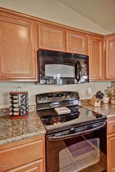 KITCHEN D