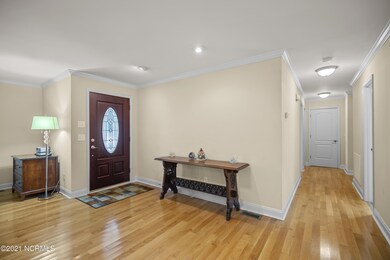 108 NE 41st St-53