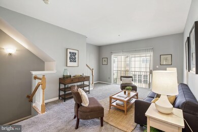 8328 Green Grass Rd, Laurel, MD 20724 - photo 3