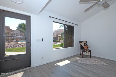 06 Livingroom 2