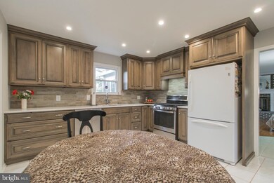 98 Academy Ln, Broomall, PA 19008 - photo 4