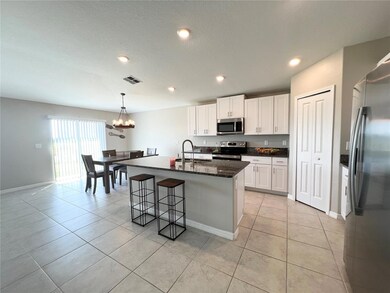 31831 Sun Kettle Loop, Wesley Chapel, FL 33545 - photo 7