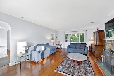 125 Bertha Place, Staten Island, NY 10301 - photo 6