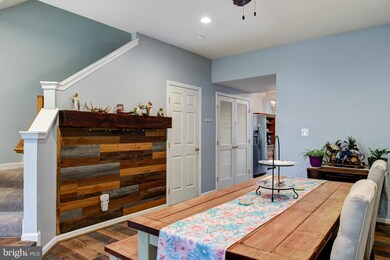 12446 Selkirk Cir, Bristow, VA 20136 - photo 2