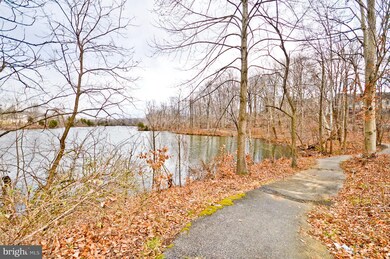 734 Streamside Dr, Bowie, MD 20721 - photo 4