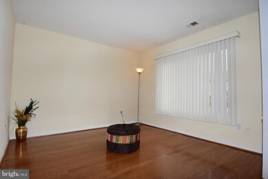 11371 Laurelwalk Dr, Laurel, MD 20708 - photo 4