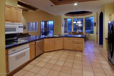 Kitchen to Breakfast Area