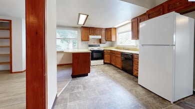925 NE D St, Pullman, WA 99163 - photo 7