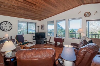 Living Room - View 2 (1280x850)