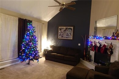 709 Meadow Ln, Raymore, MO 64083 - photo 4