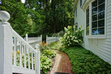 1841 Twin Pine Rd, Stroudsburg, PA 18360 - photo 4