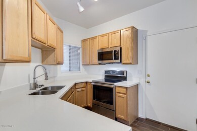 12-University Kitchen Range & Microwave