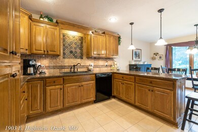 1903 E. Highview, Ozark, MO-22