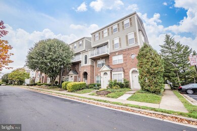 1809 Kenwood Ave unit 304, Alexandria, VA 22302 - photo 2