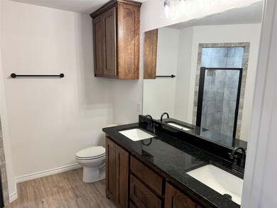 1020 Hereford Dr, Springtown, TX 76082 - photo 5