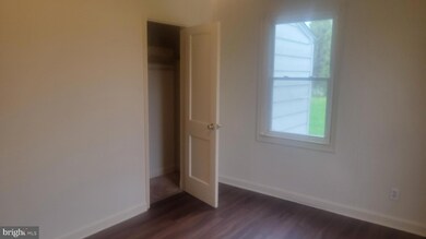 8705 Eddington Rd, Parkville, MD 21234 - photo 7