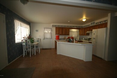Eat-In Kitchen