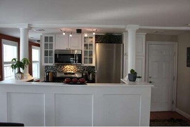 48 Purchase St unit 6, Newburyport, MA 01950 - photo 3