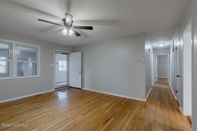 704 Henderson Dr, Jacksonville, NC 28540 - photo 7